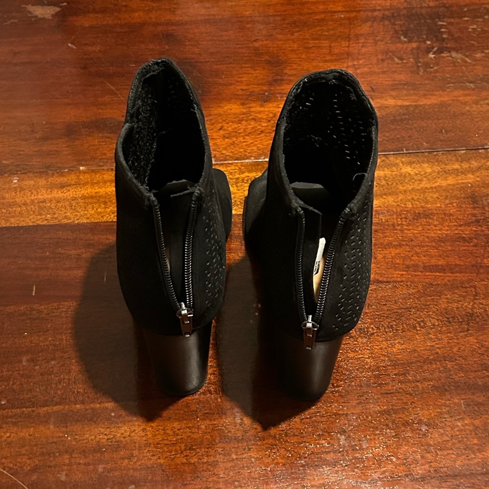 Booties - Picture 6 of 11